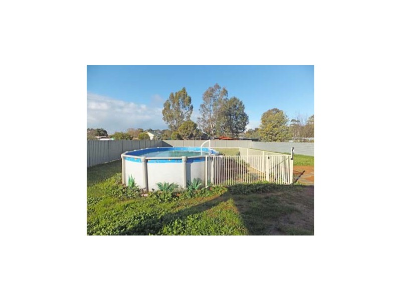 8 Church Street, Girgarre VIC 3624