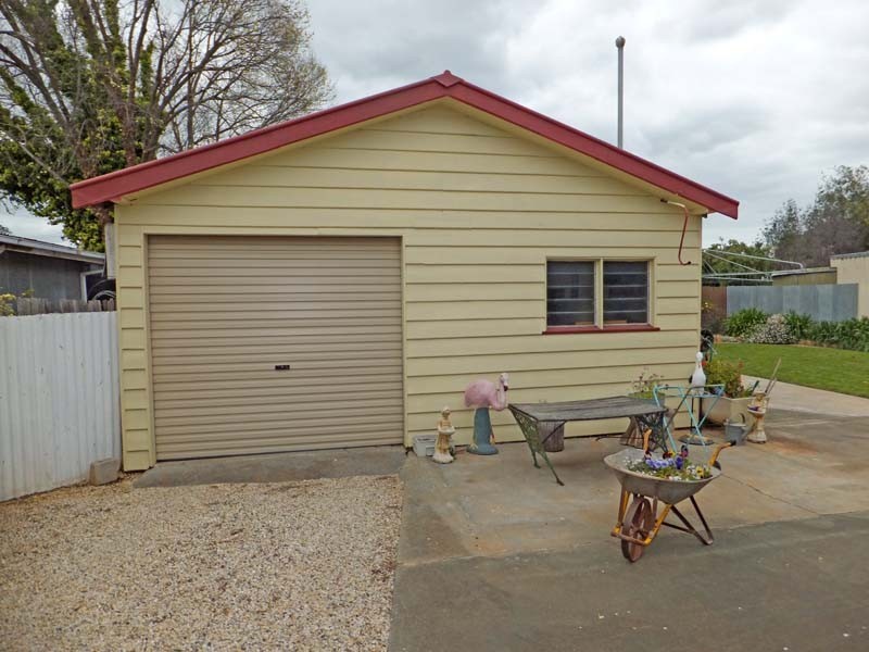 38 Fenaughty Street, Kyabram VIC 3620