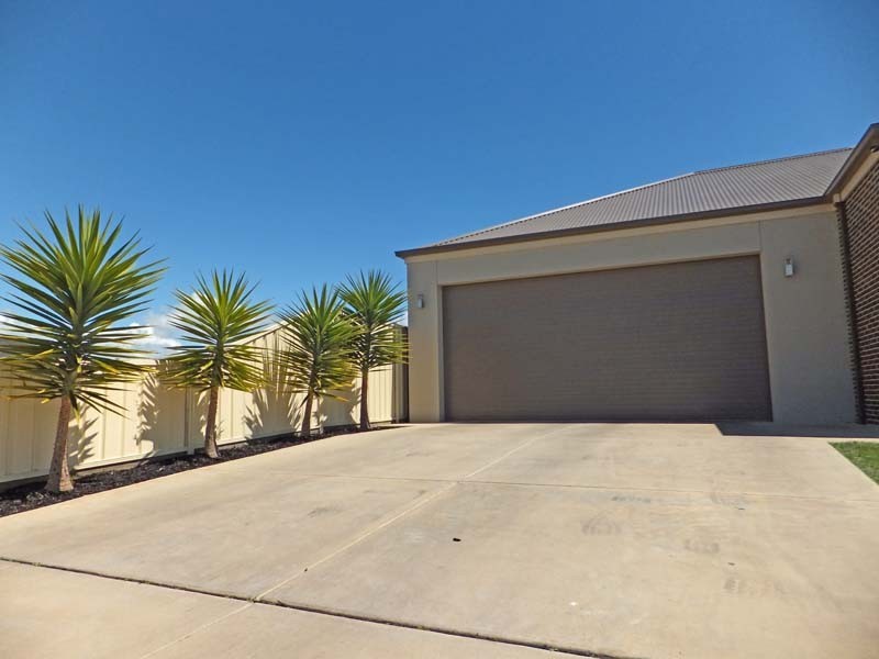 34 Goegan Drive, Kyabram VIC 3620