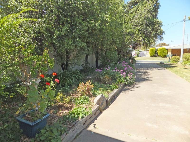 12 Jacaranda Avenue, Kyabram VIC 3620