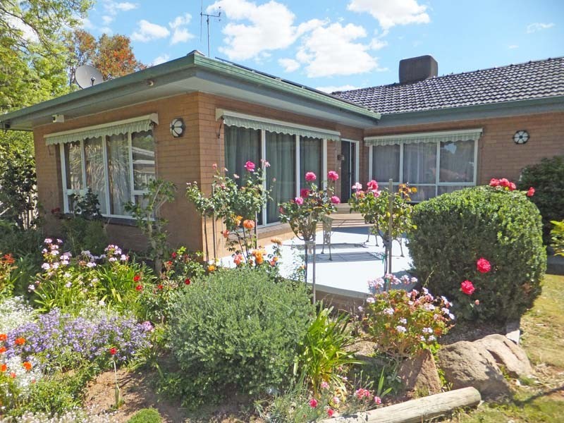 12 Jacaranda Avenue, Kyabram VIC 3620