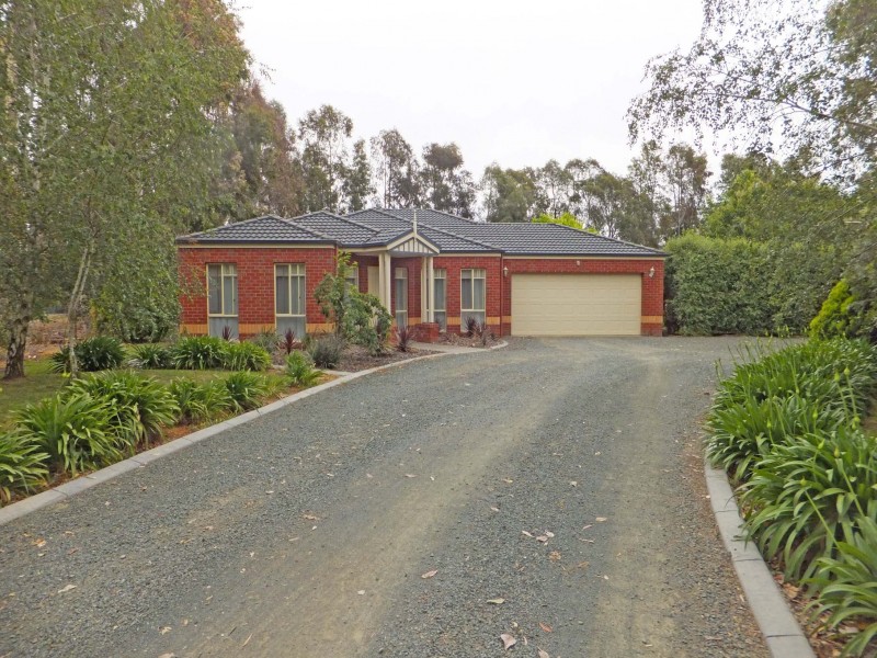 11 Amarco Lane, Kyabram VIC 3620