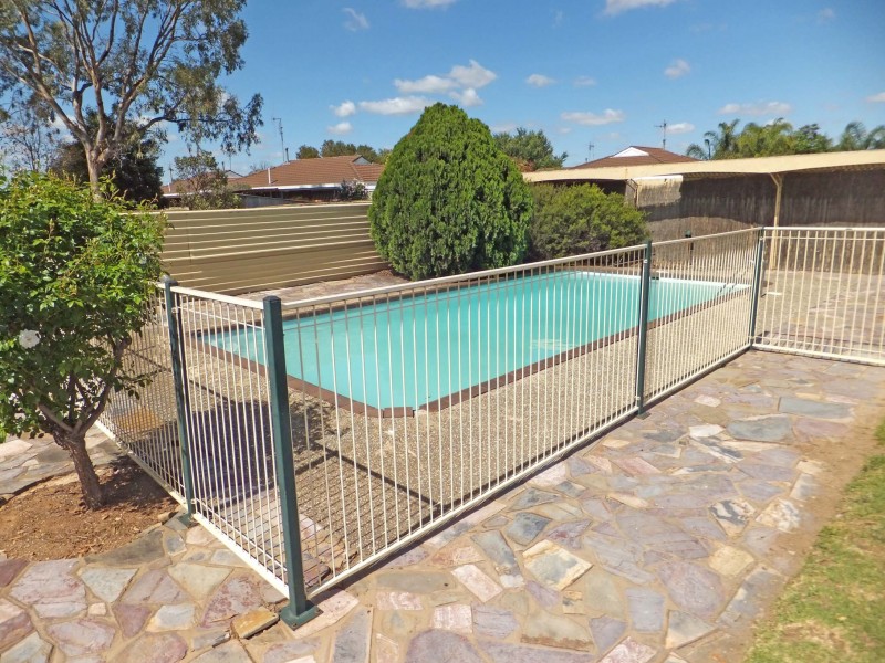 8 Underwood Grove, Kyabram VIC 3620