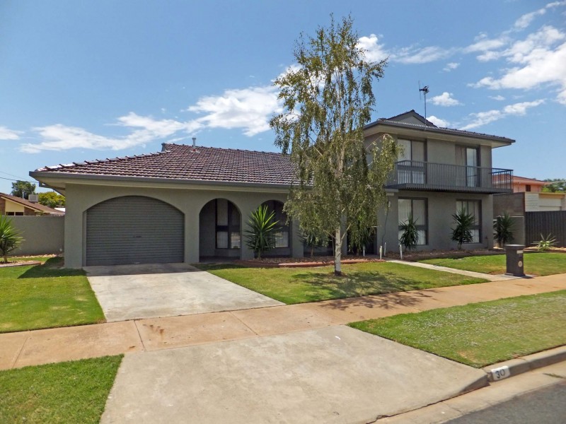 30 Bond Street, Kyabram VIC 3620