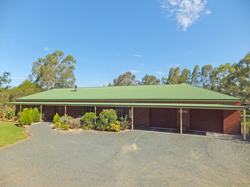 100 The Avenue, Kyabram VIC 3620