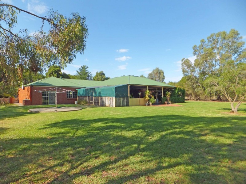 100 The Avenue, Kyabram VIC 3620