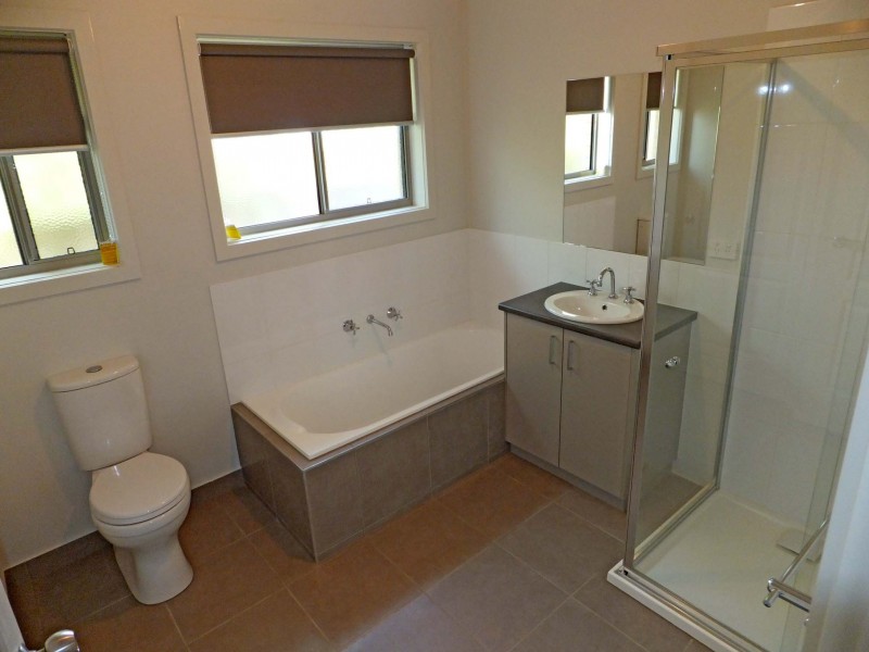 2/6 Tweddle Street, Kyabram VIC 3620