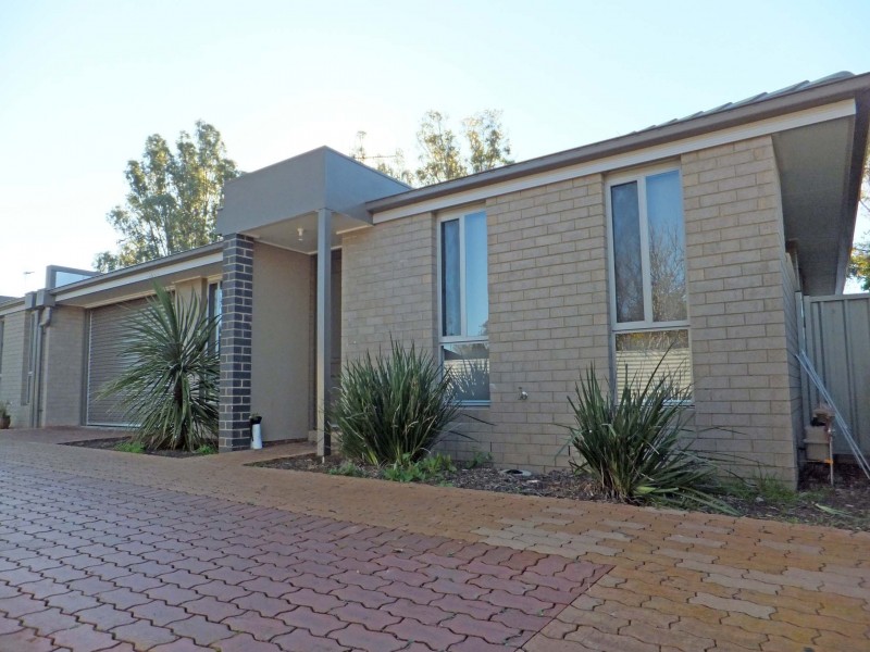 2/6 Tweddle Street, Kyabram VIC 3620