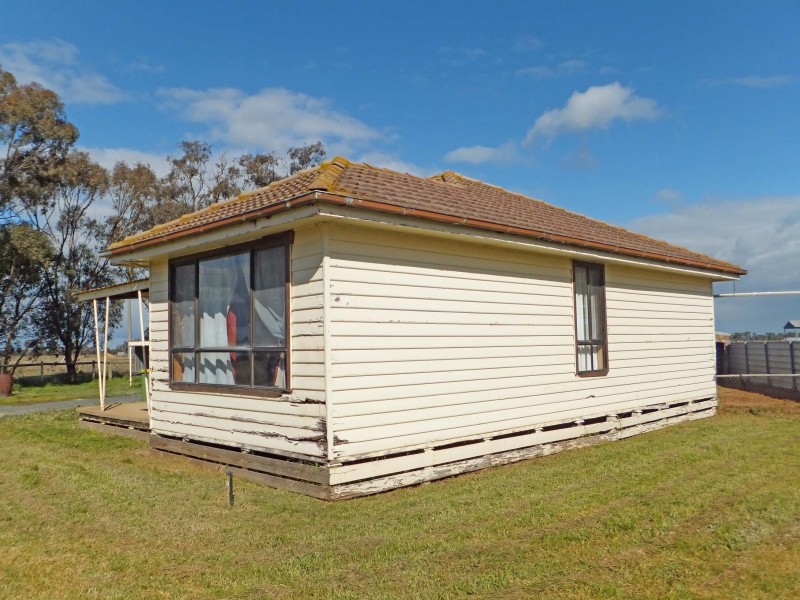 1121 Peppertree Lane, Kyabram VIC 3620