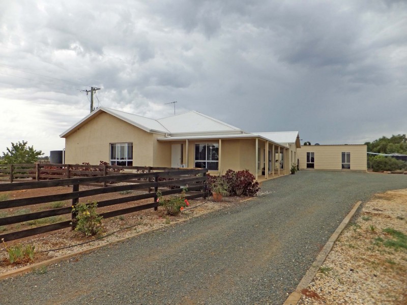 815 Heath Road, Stanhope VIC 3623