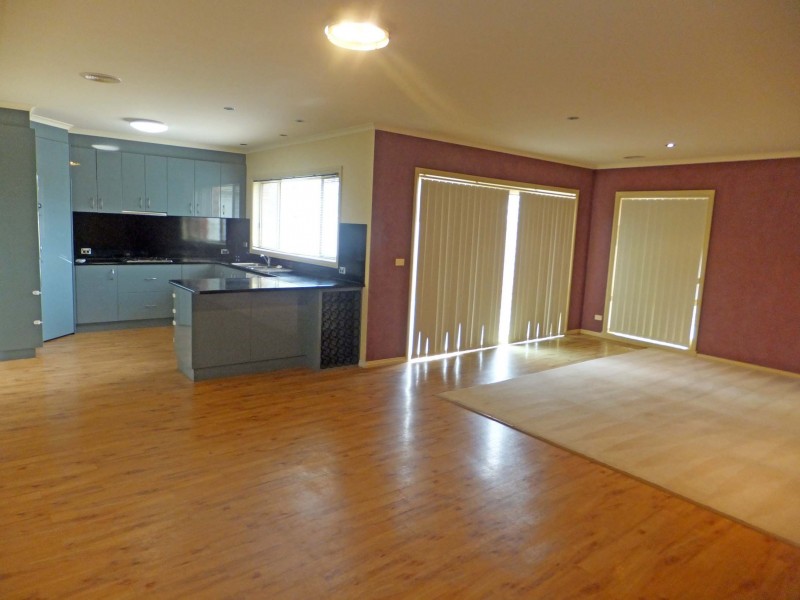 15 Henley Close, Kyabram VIC 3620