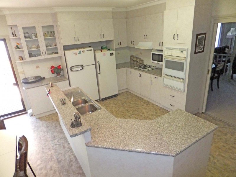 37 Kashelmara Drive, Kyabram VIC 3620