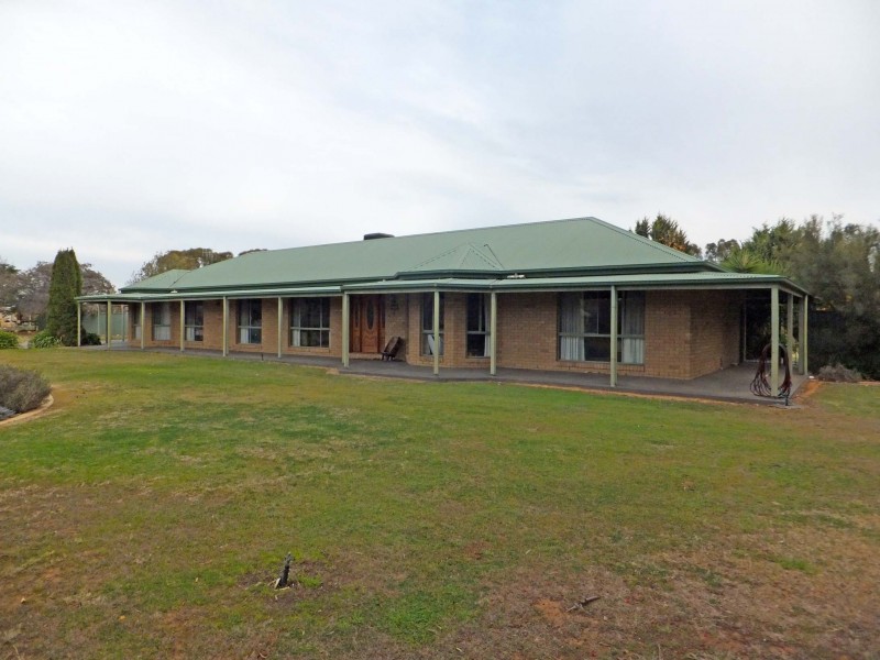 21 Carmaria Court, Kyabram VIC 3620