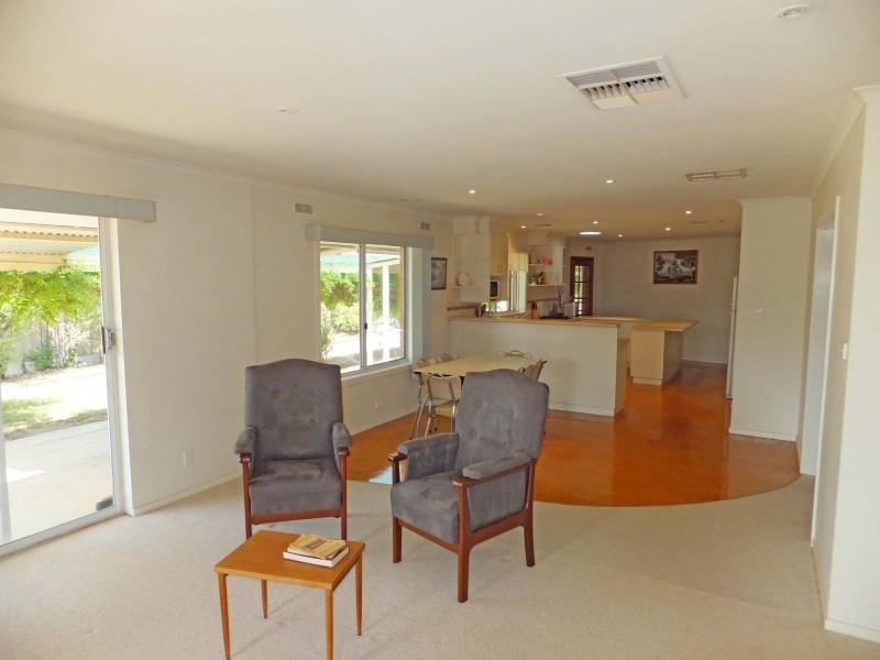 4 Evans Court, Kyabram VIC 3620