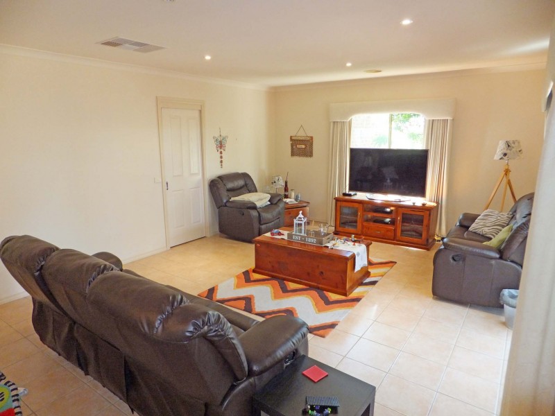 2-4 Bellemara Drive, Mooroopna VIC 3629