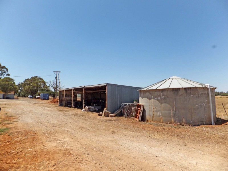 930 Cooma Road, Cooma VIC 3616