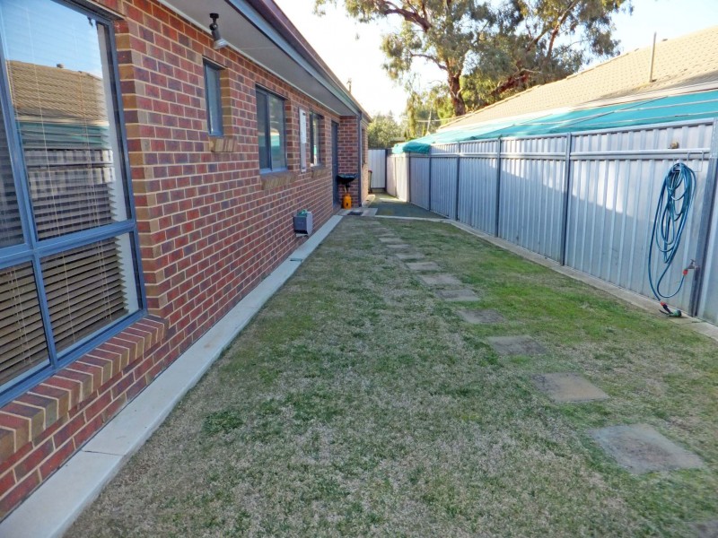 1/32 Rogers Street, Kyabram VIC 3620