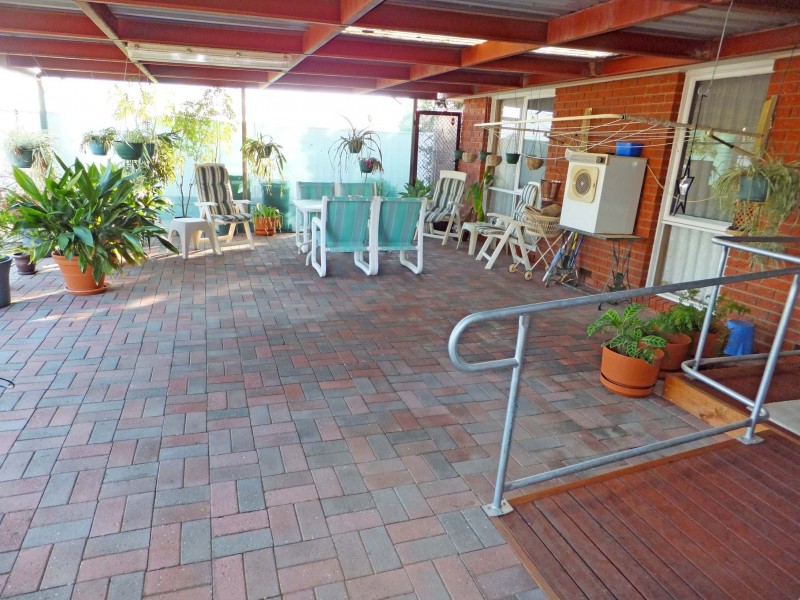 33 Fuller Street, Rochester VIC 3561