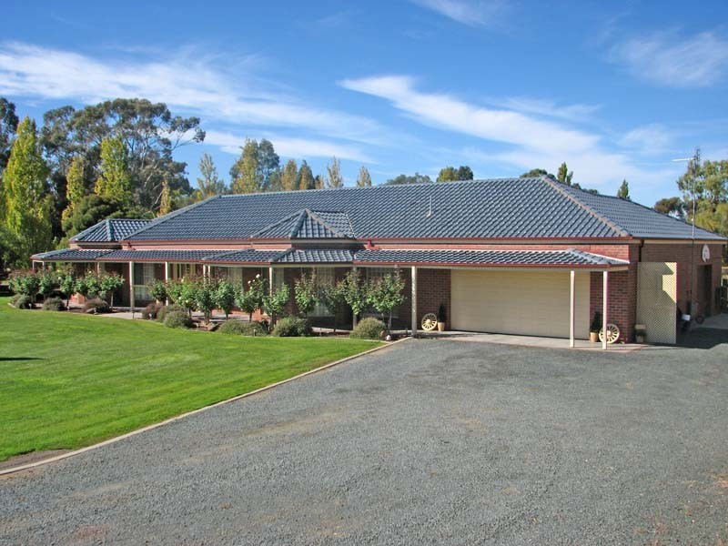 84 Howards Lane, Kyabram VIC 3620