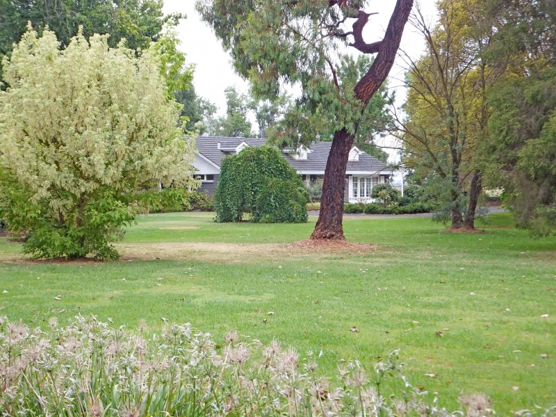 1012 Henderson Road, Tongala VIC 3621