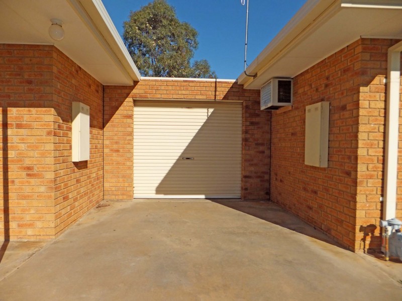 1/10 Munro Crescent, Kyabram VIC 3620