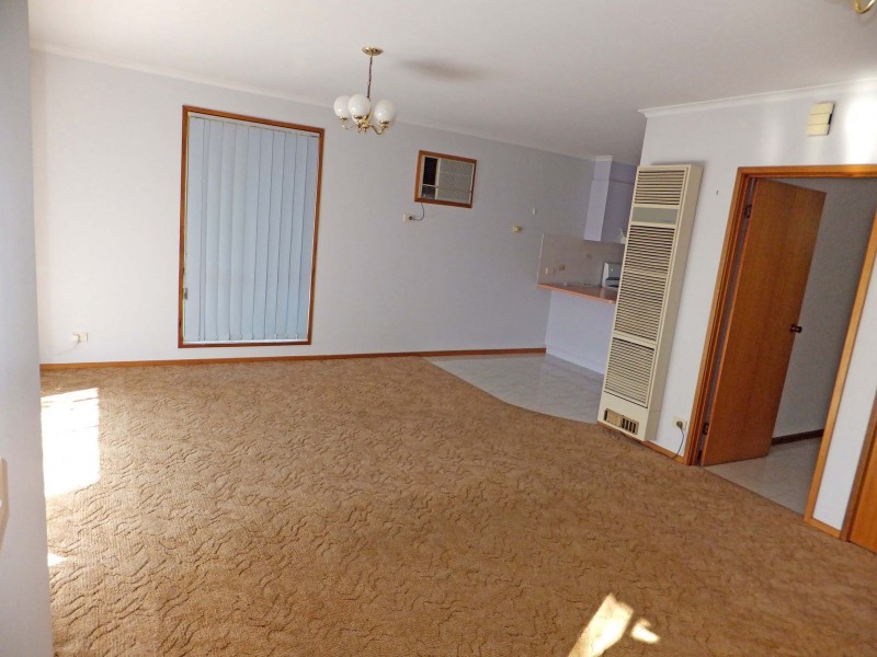 1/10 Munro Crescent, Kyabram VIC 3620