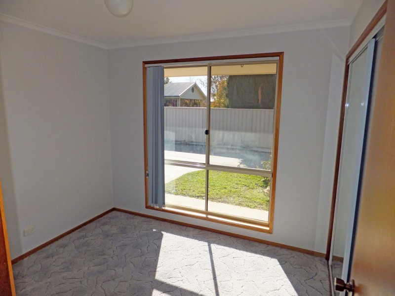 1/10 Munro Crescent, Kyabram VIC 3620