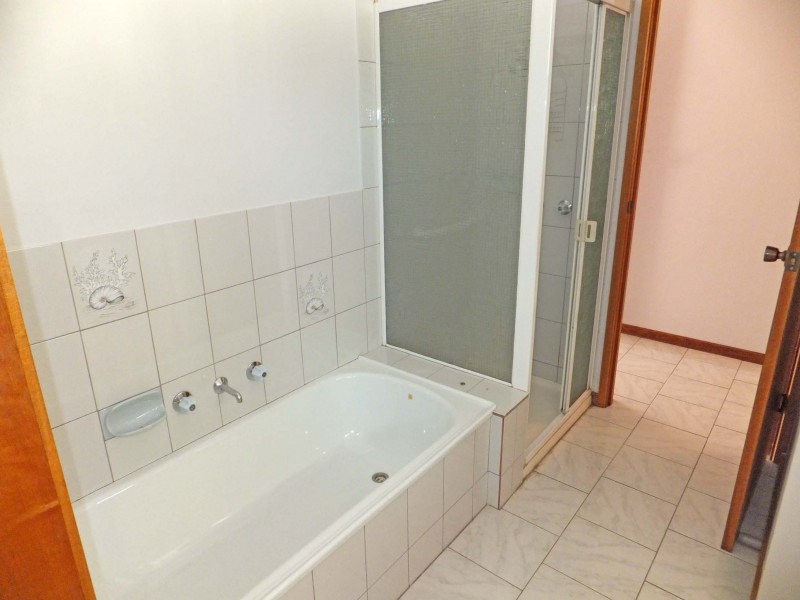 1/10 Munro Crescent, Kyabram VIC 3620