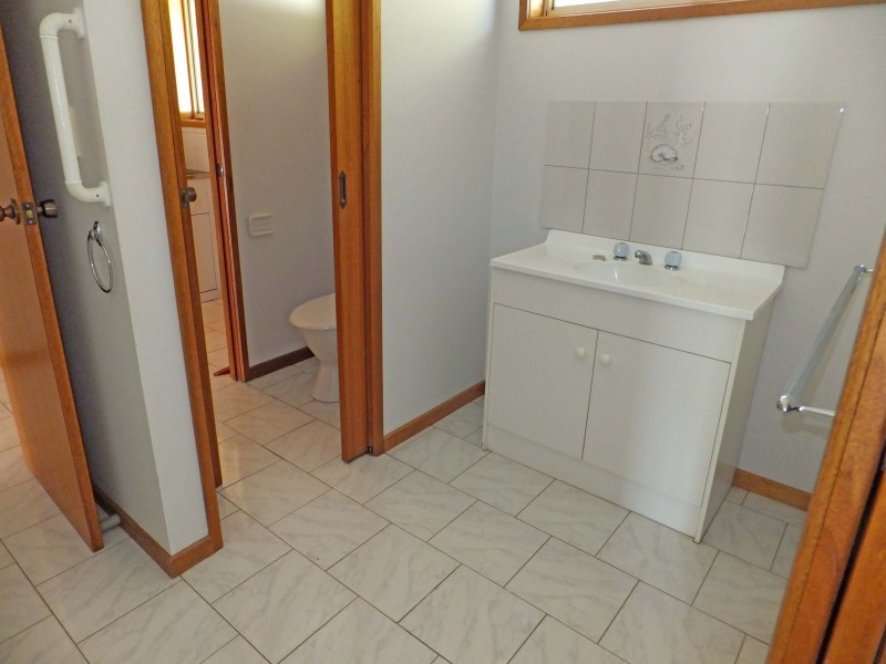 1/10 Munro Crescent, Kyabram VIC 3620