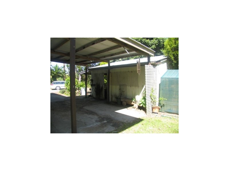 4 Kanes Road, Yandina QLD 4561