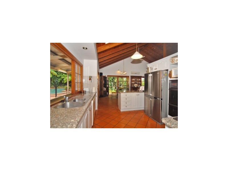 32 Glenroawan Close, Yandina QLD 4561