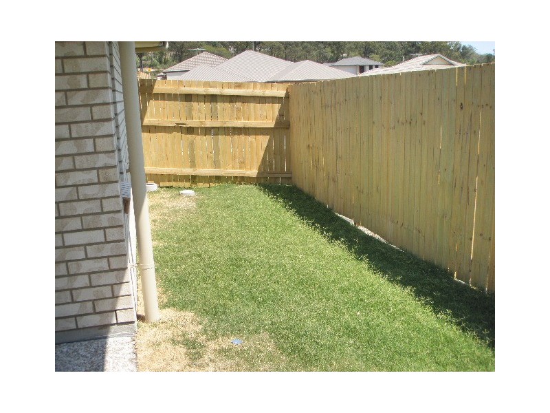 104 High Street, Blackstone QLD 4304