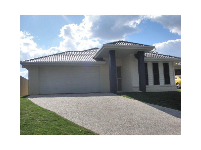 19 Bellthorpe Crescent, Waterford QLD 4133