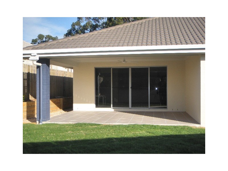 19 Bellthorpe Crescent, Waterford QLD 4133