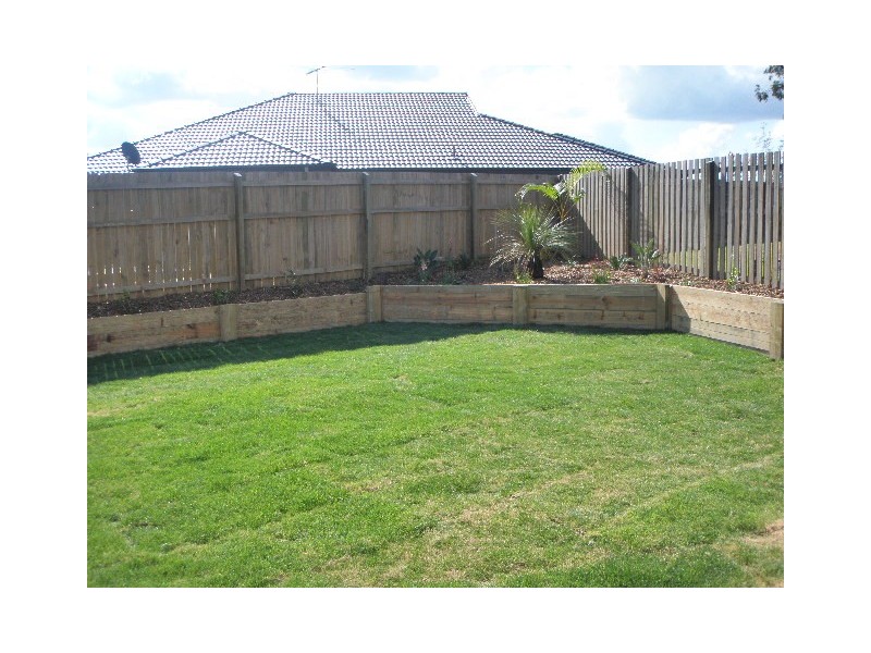 19 Bellthorpe Crescent, Waterford QLD 4133