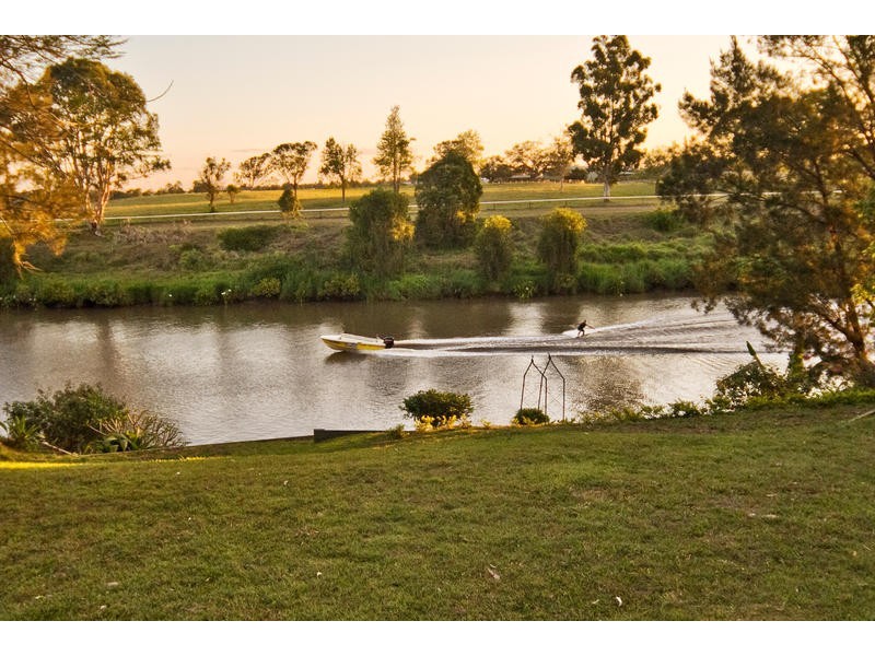 70 Edinburgh Drive, Bethania QLD 4205