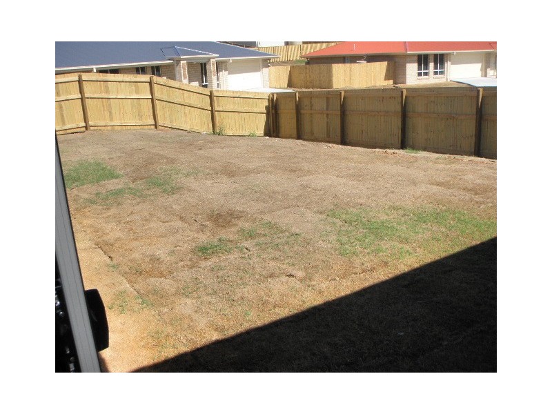 11 Eric Drive, Blackstone QLD 4304