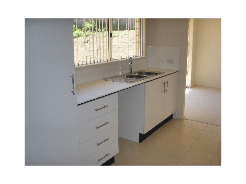 114 High Street, Blackstone QLD 4304