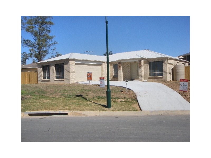 91 High Street, Blackstone QLD 4304
