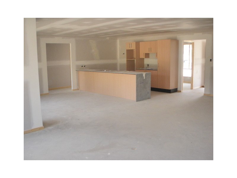 49 Eric Drive, Blackstone QLD 4304