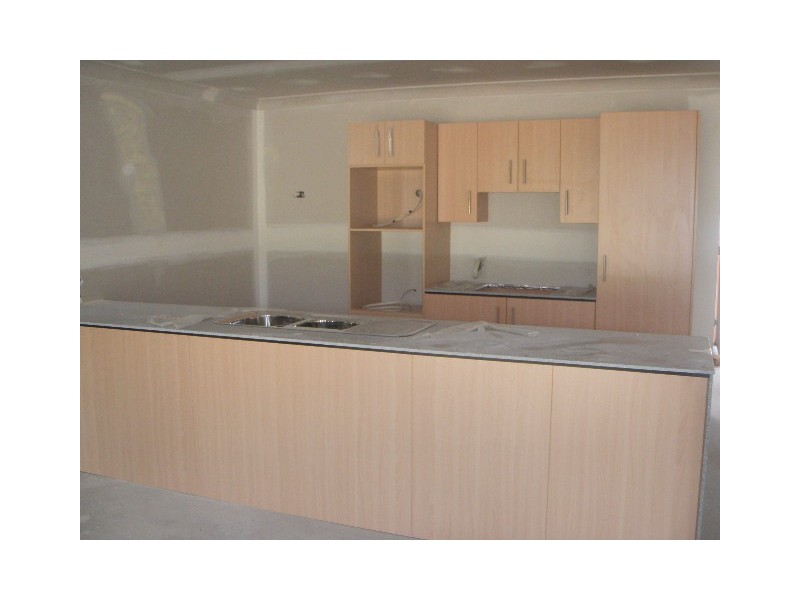 49 Eric Drive, Blackstone QLD 4304