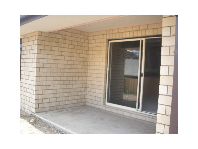 49 Eric Drive, Blackstone QLD 4304