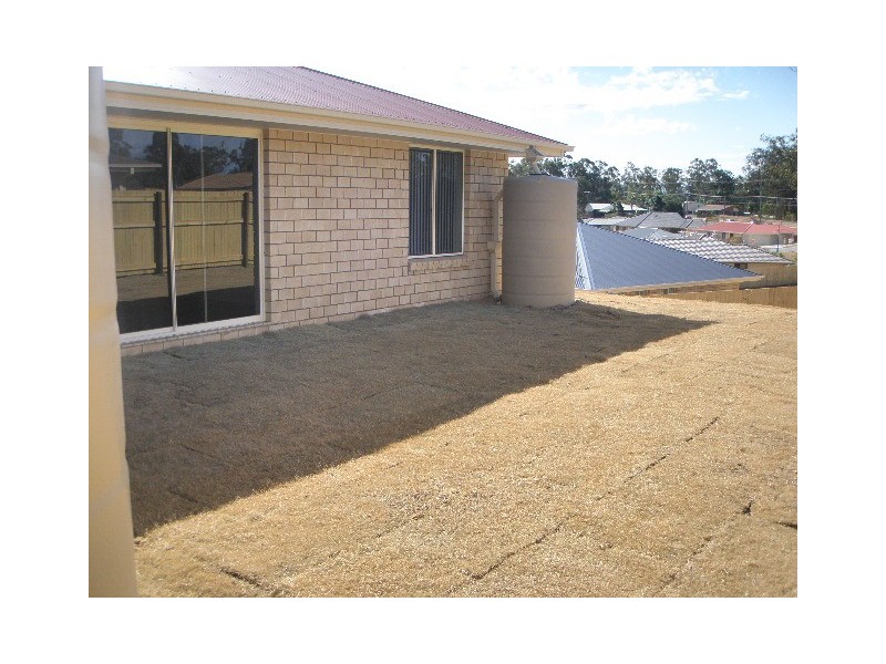 25 Eric Drive, Blackstone QLD 4304