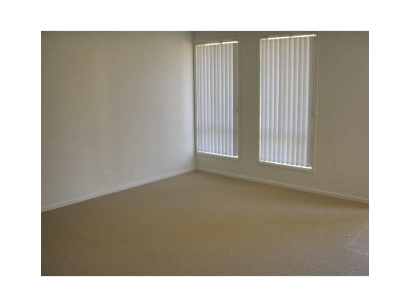 25 Eric Drive, Blackstone QLD 4304