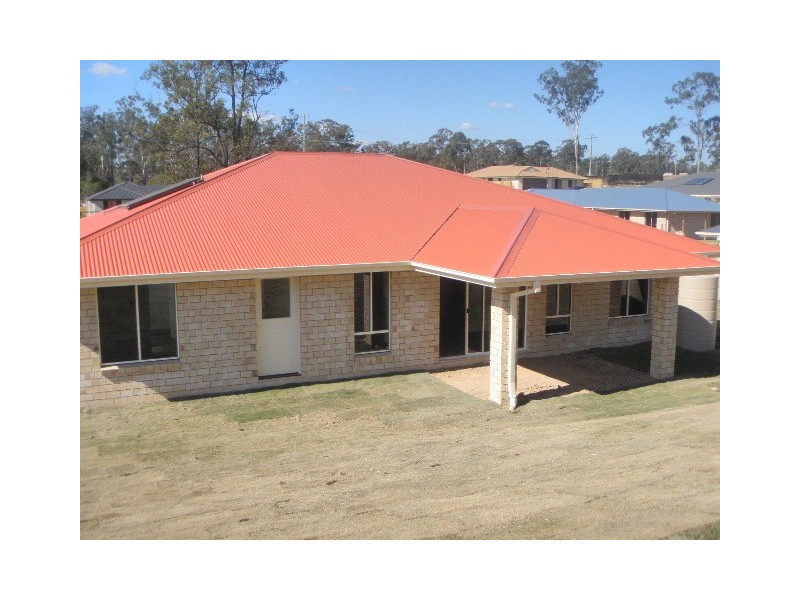 5 Eric Drive, Blackstone QLD 4304