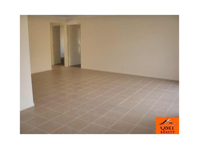 43 Eric Drive, Blackstone QLD 4304