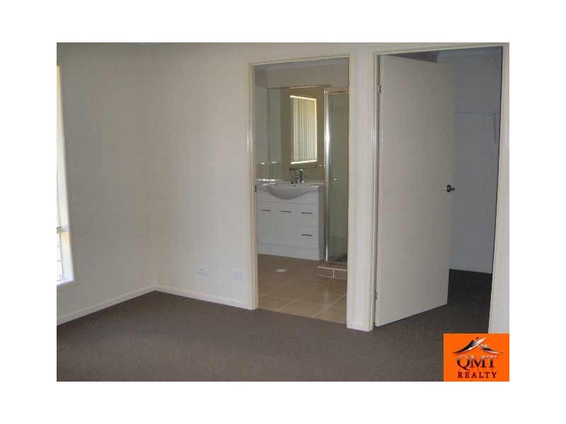 43 Eric Drive, Blackstone QLD 4304