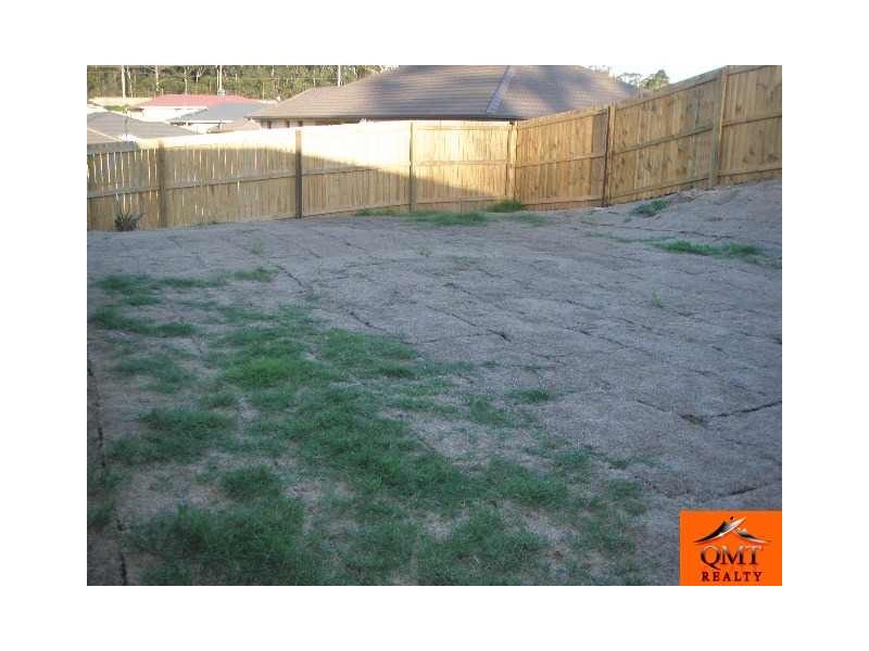 43 Eric Drive, Blackstone QLD 4304