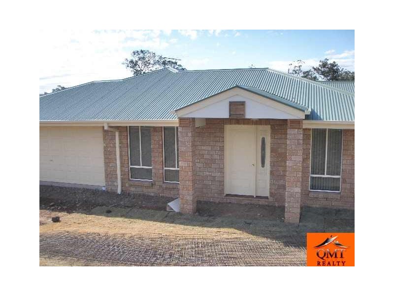 19 Eric Drive, Blackstone QLD 4304