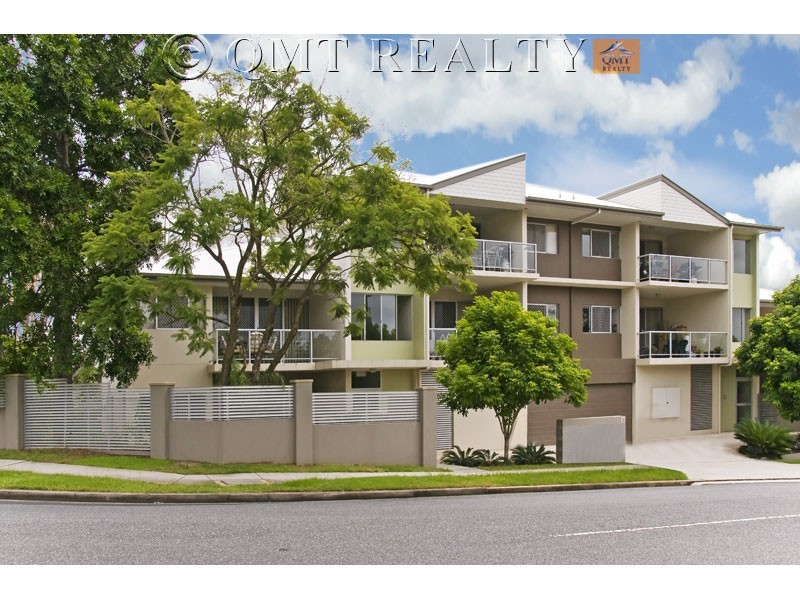 2/17 Cardross Street, Yeerongpilly QLD 4105